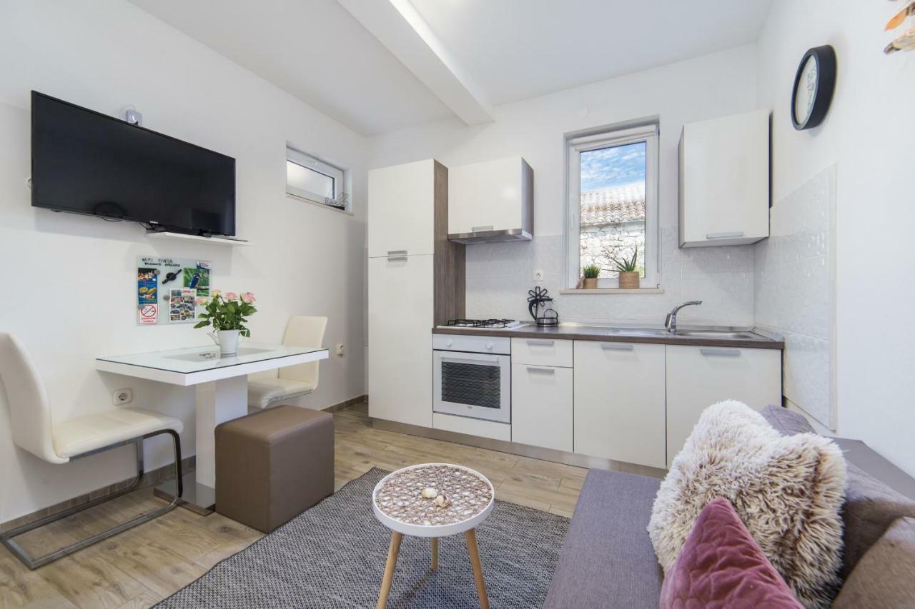 Studio Apartment Finta Rogotin 外观 照片