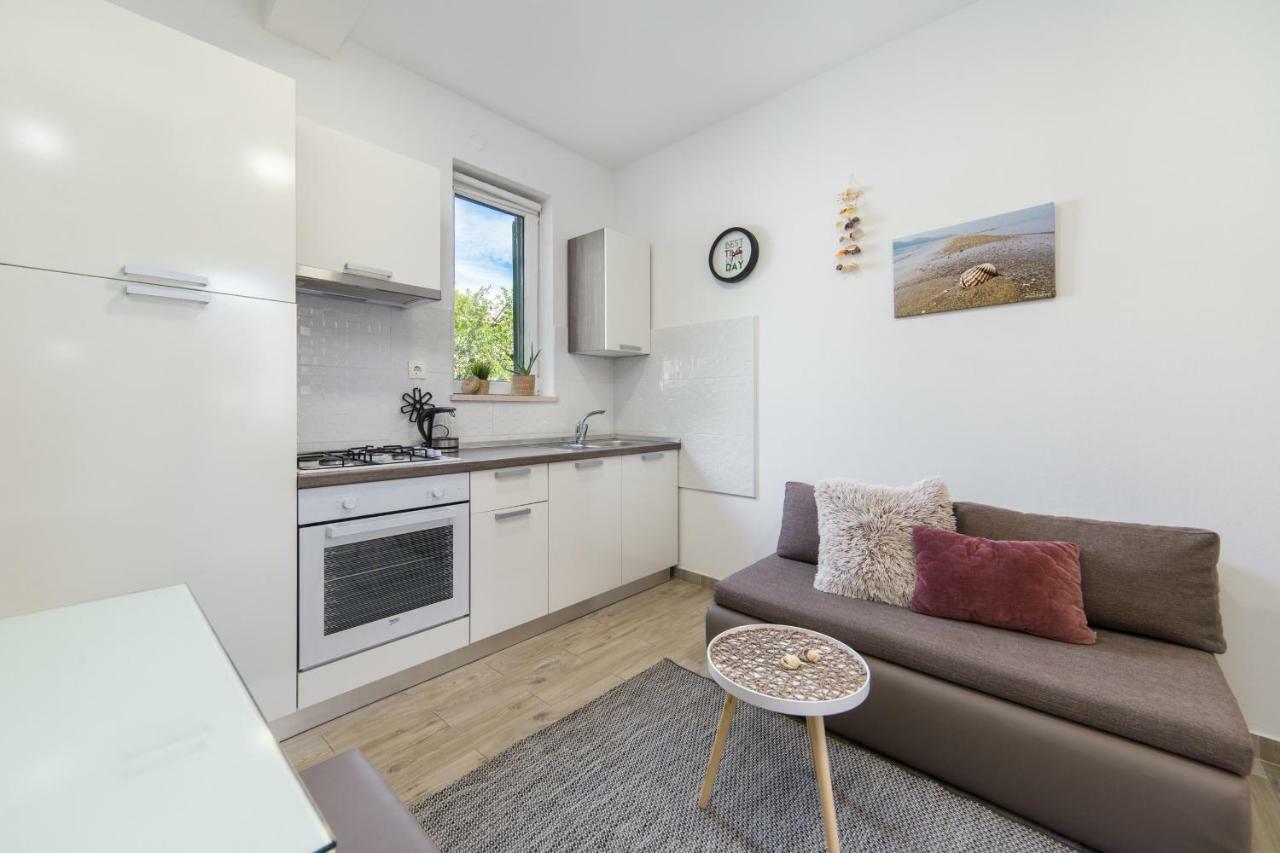 Studio Apartment Finta Rogotin 外观 照片