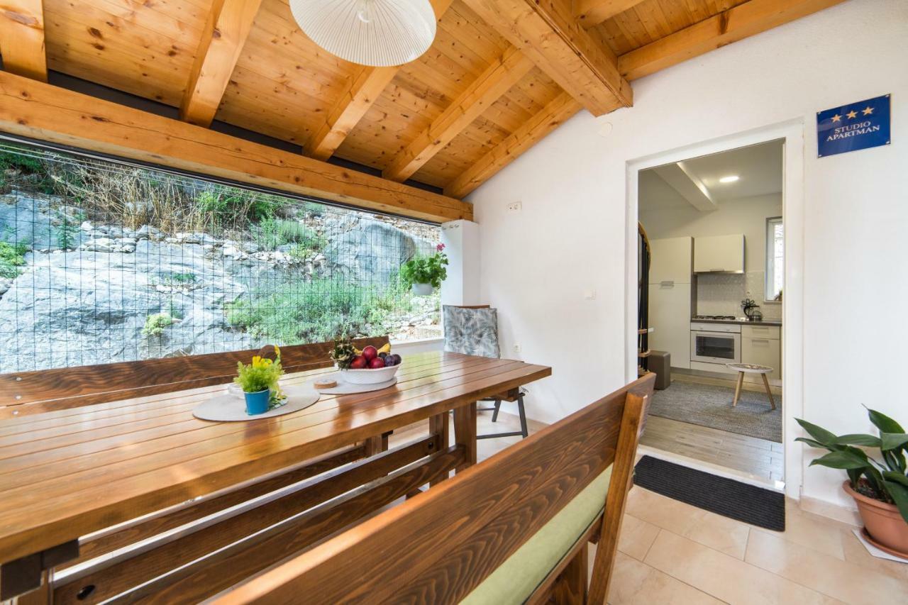 Studio Apartment Finta Rogotin 外观 照片