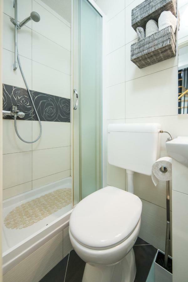 Studio Apartment Finta Rogotin 外观 照片